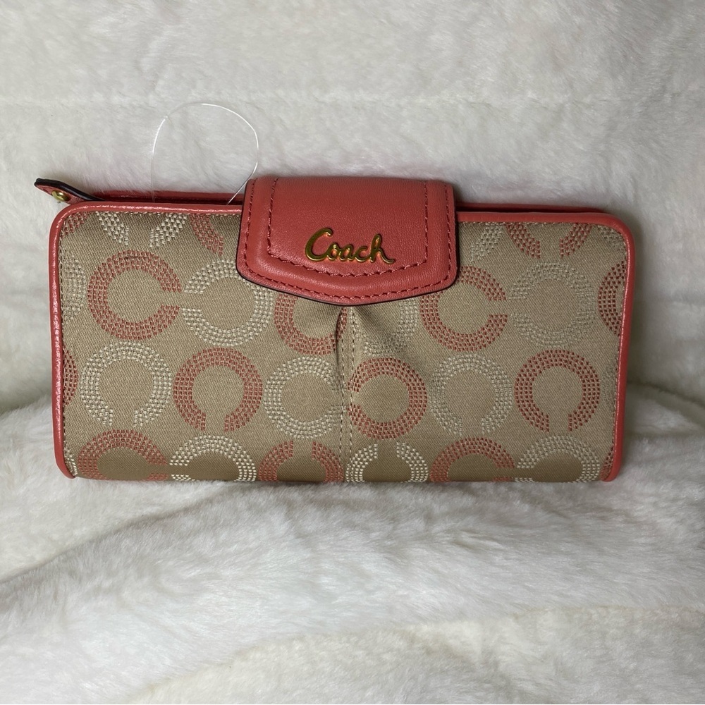 NWOT Vintage Coach Ashley Dotted OP Art Sateen Salmon C's/Leather Trim Wallet - Picture 4 of 9